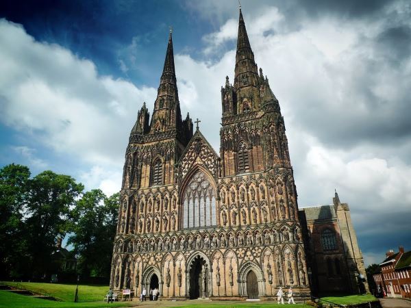 lichfield cathedral tour