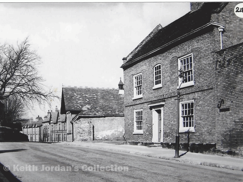 coleshill_street_pics_1939_and_1955.png